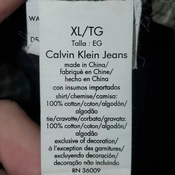 Calvin Klein Jeans Button Down Shirt Size XL - Picture 7 of 15